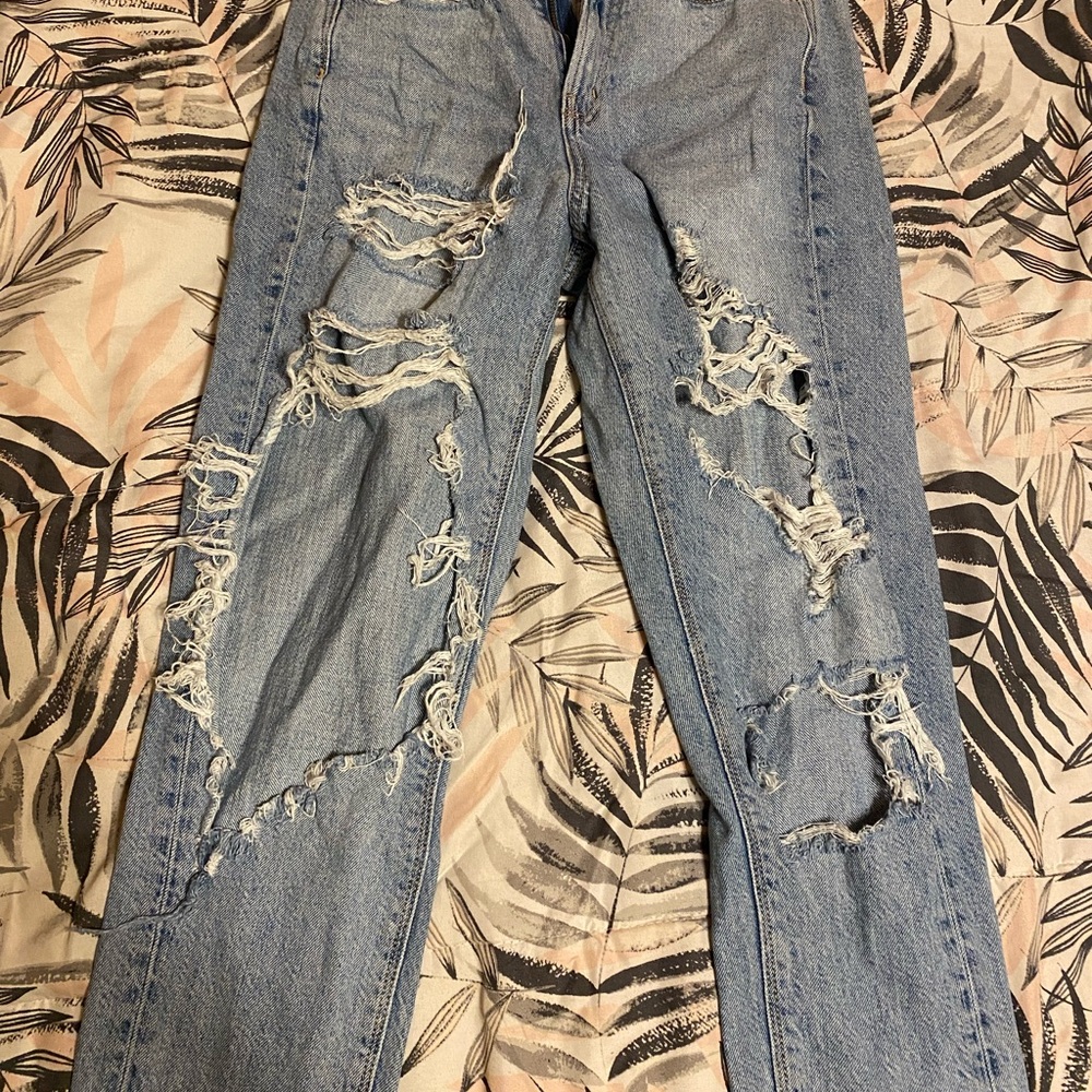 American Eagle Outfitters Ripped Blue Jeans